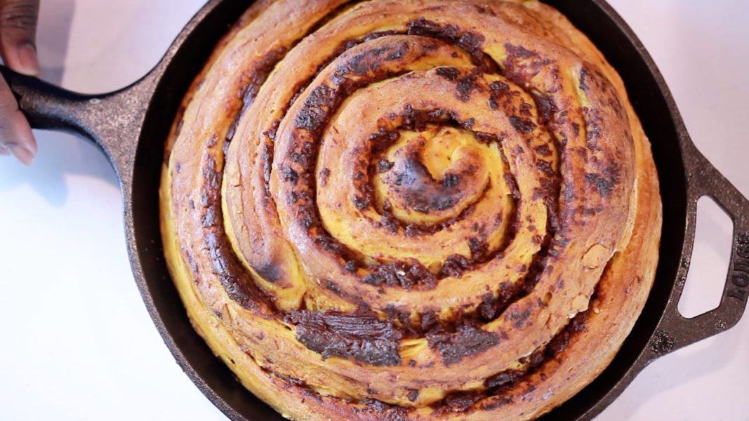 giant vegan pumpkin cinnamon roll