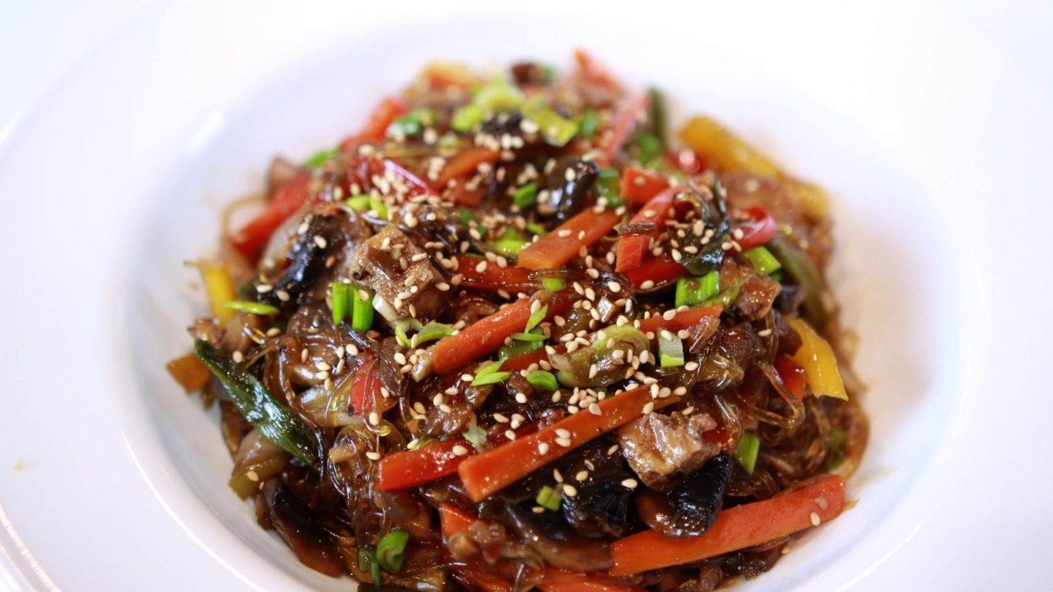 Kelp noodles in chili oil