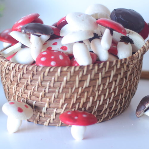 Vegan Meringue Mushrooms