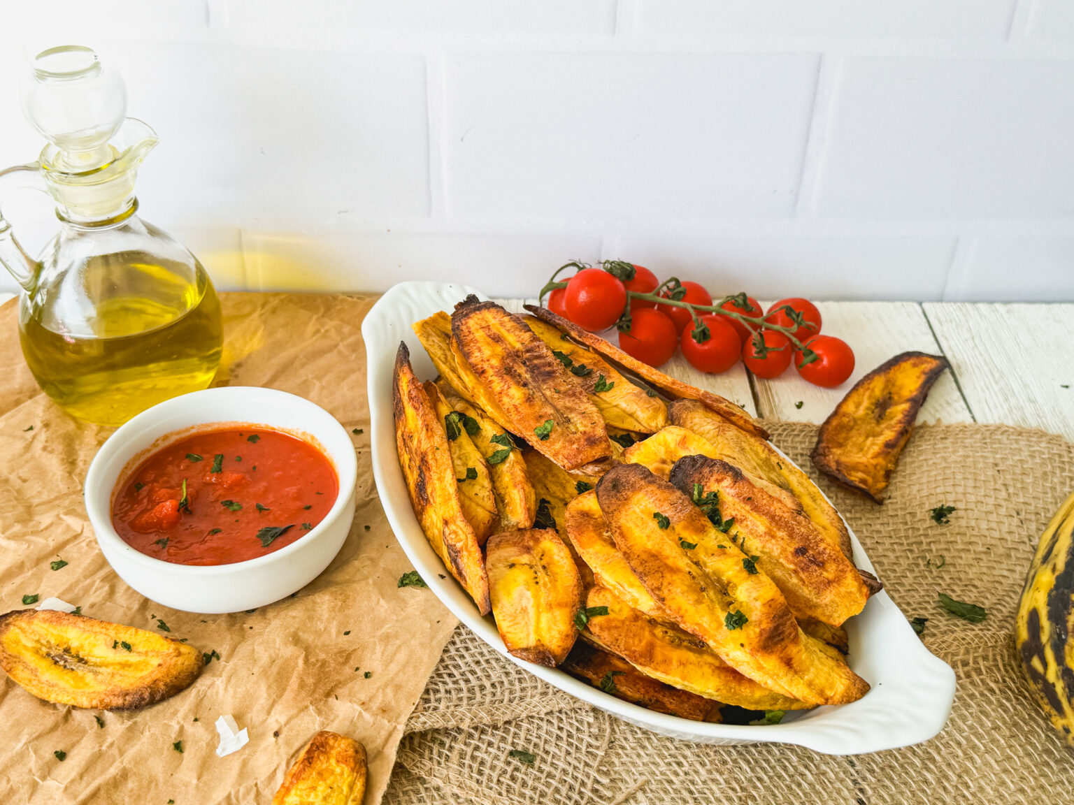 Baked plantain with dipping sauce